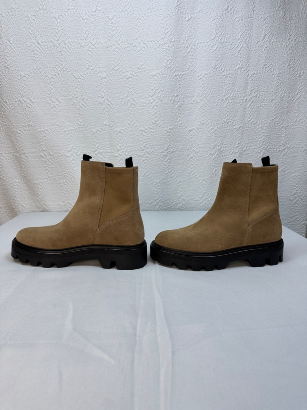 rag & bone Quinn Chelsea Boots Camel Suede Lug Sole New 39 (8/8.5) - Picture 3 of 9
